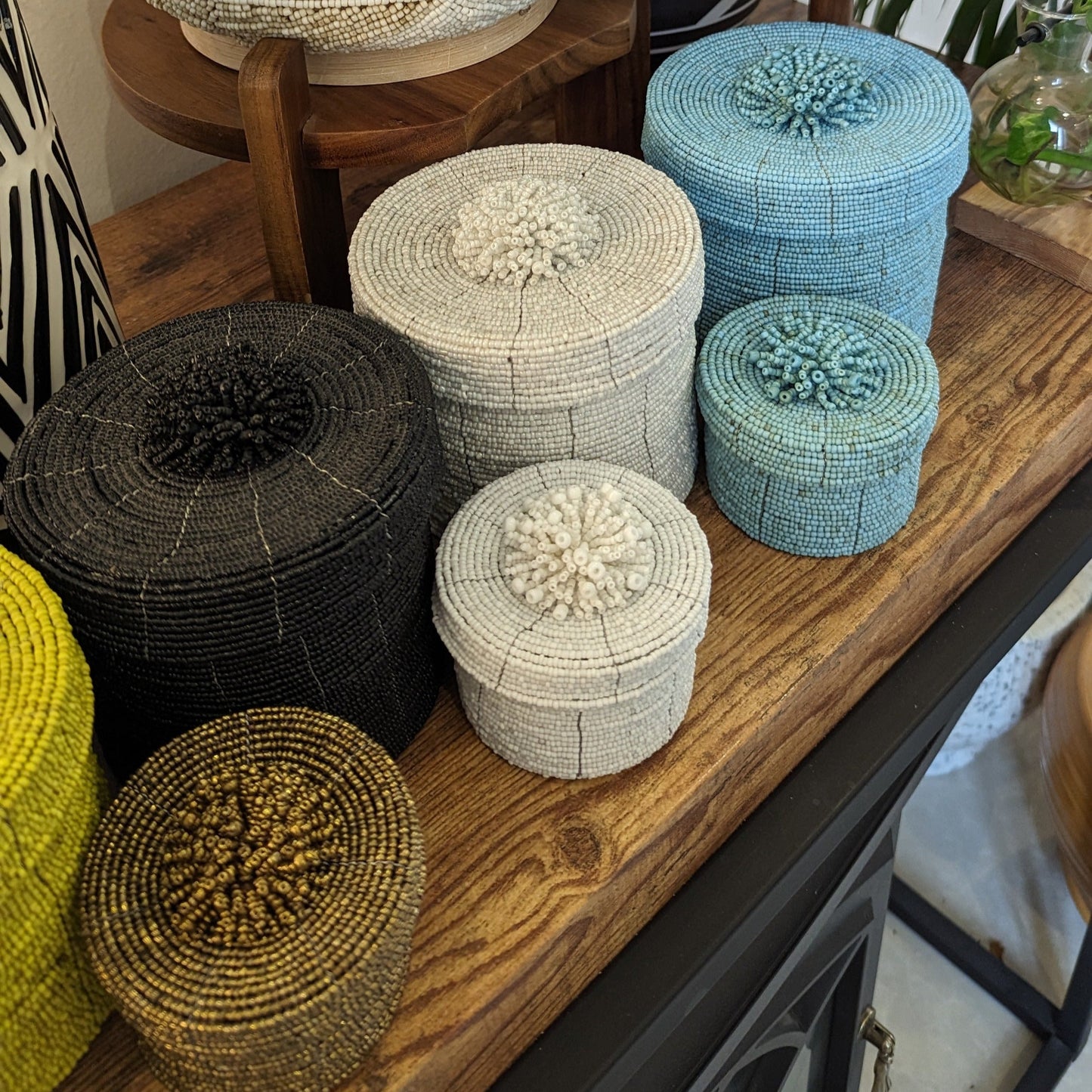 Beaded Round Box - Black